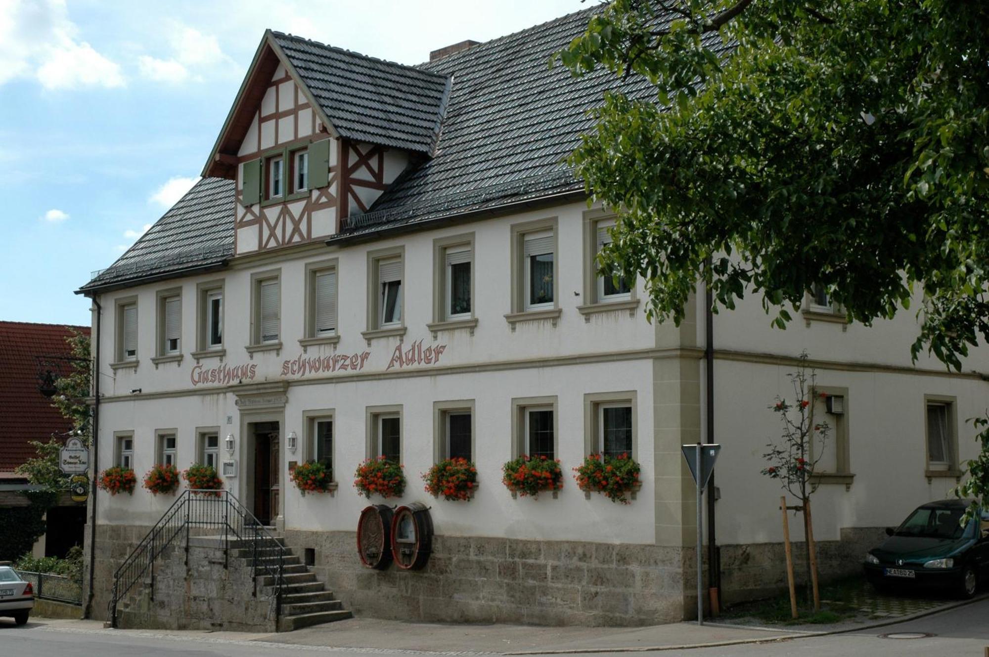 Landgasthof Zum Schwarzen Adler Markt Nordheim Luaran gambar