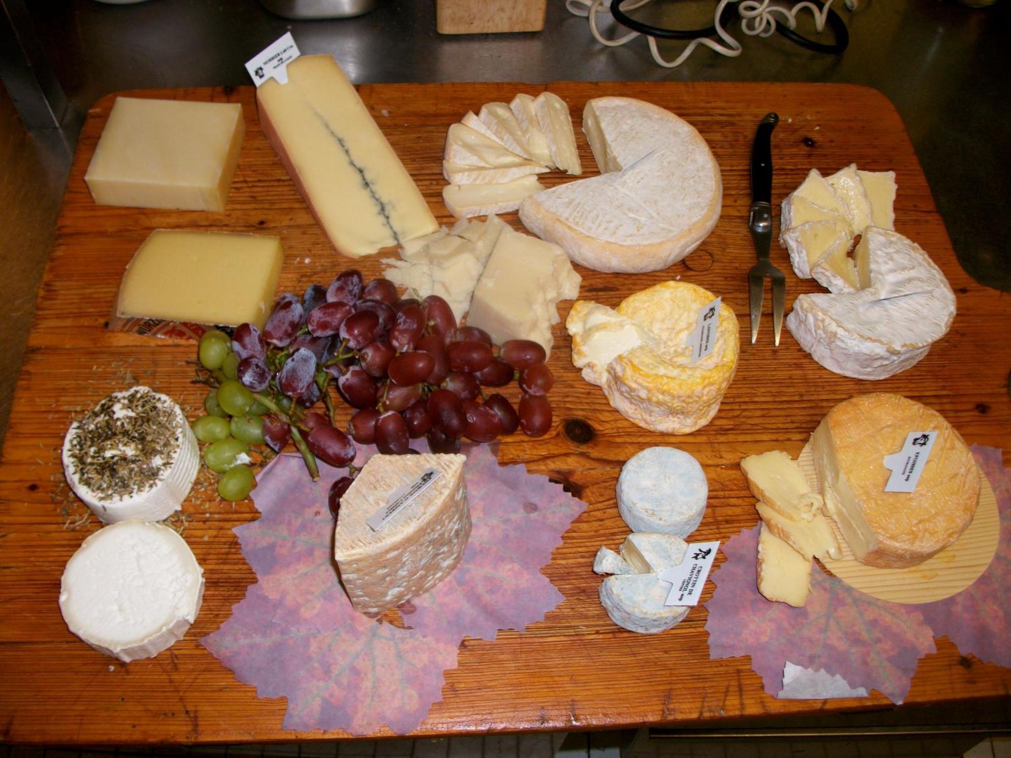 Landgasthof Zum Schwarzen Adler Markt Nordheim Luaran gambar